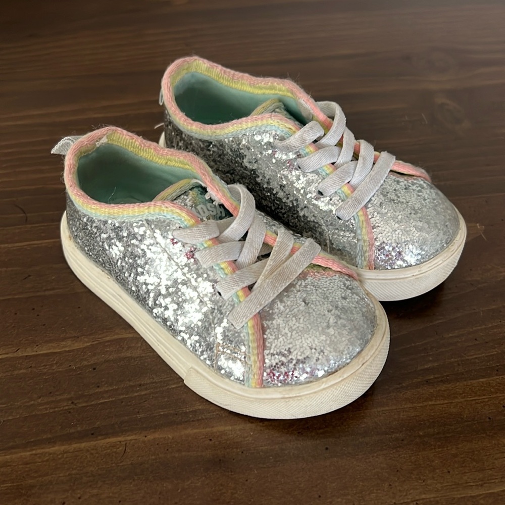 Osh Kosh b’gosh Toddler Sneakers